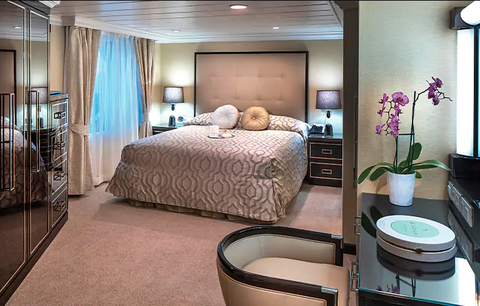 Oceania Insignia Vista Suite.png